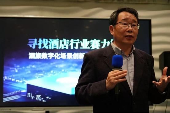 酒店自助入住机有什么用？优势与场景全解析
