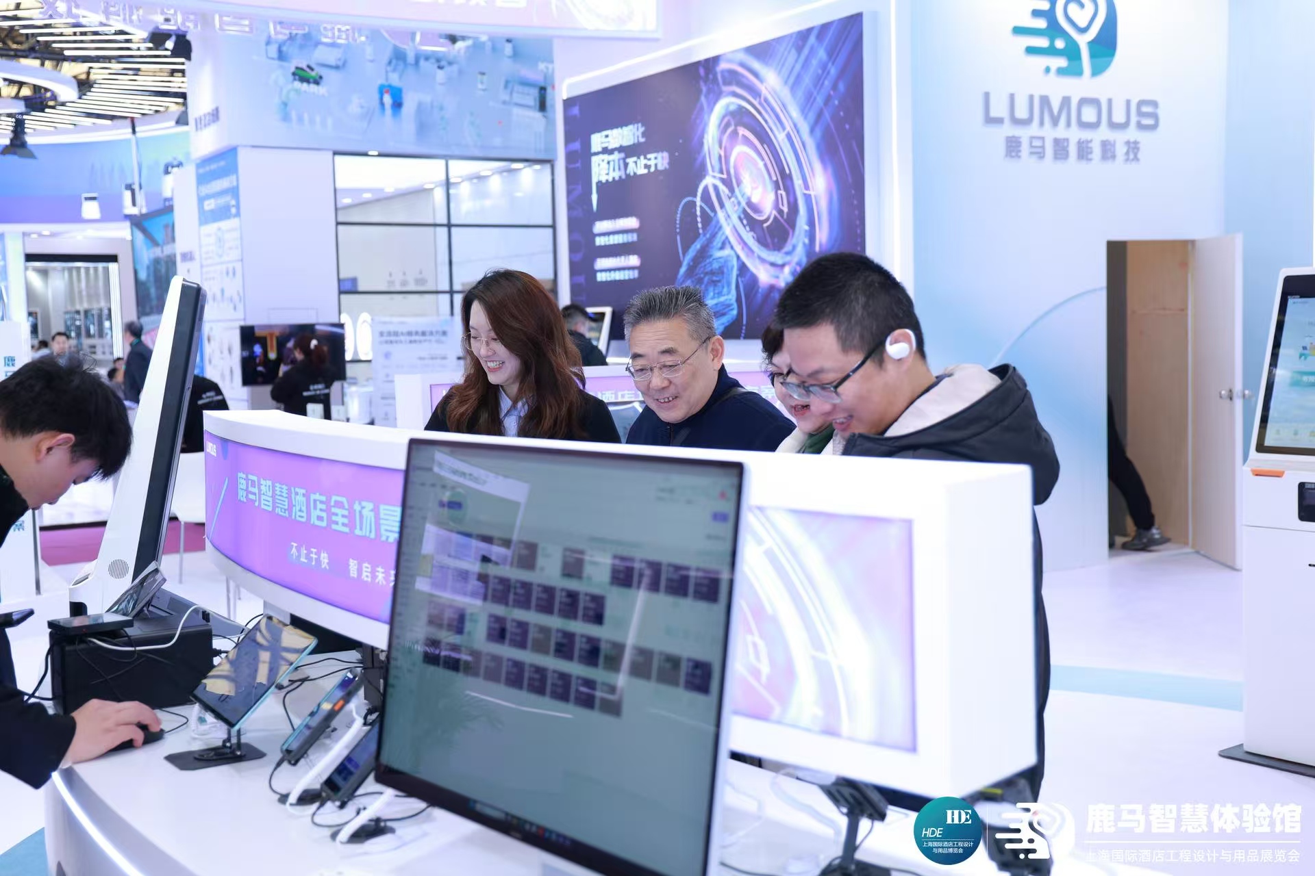 2026做智慧酒店,为什么大家都选鹿马智能? 2026做智慧酒店,为什么大家都选鹿马智能?